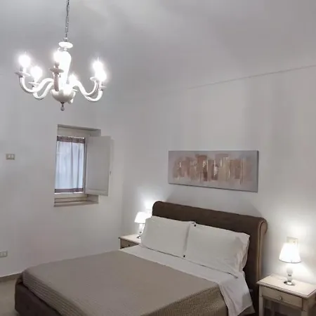 Ortigia Guest house 4*