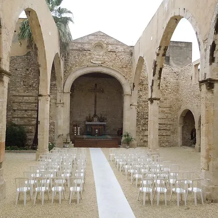 Ortigia Guest house 4*