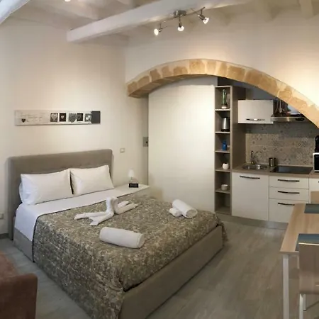 Ortigia Guest house *